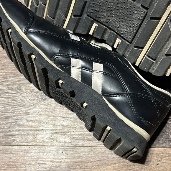 Skechers Womens Sz 8.5 Lace Up Black Leather Street Sneaker Off Wht Stripes - Picture 10 of 11